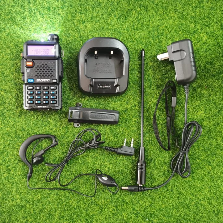 Venda quente Baofeng Handhheld Walkie-talkie UV-5R Rádio CB UV Baofeng5r 128CH 5W UHF VHF 136-174MHz e 400-520 Rádio de Duas Vias