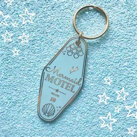 China Manufacturer Personalized Hotel Keychains Soft Enamel Motel Keychain Custom