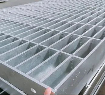 Hot DIP Galvanized Industry Heat Resistant Metal Steel Grating Manufacturer 30*3 Galvanized Walkway Trench Drain Cover