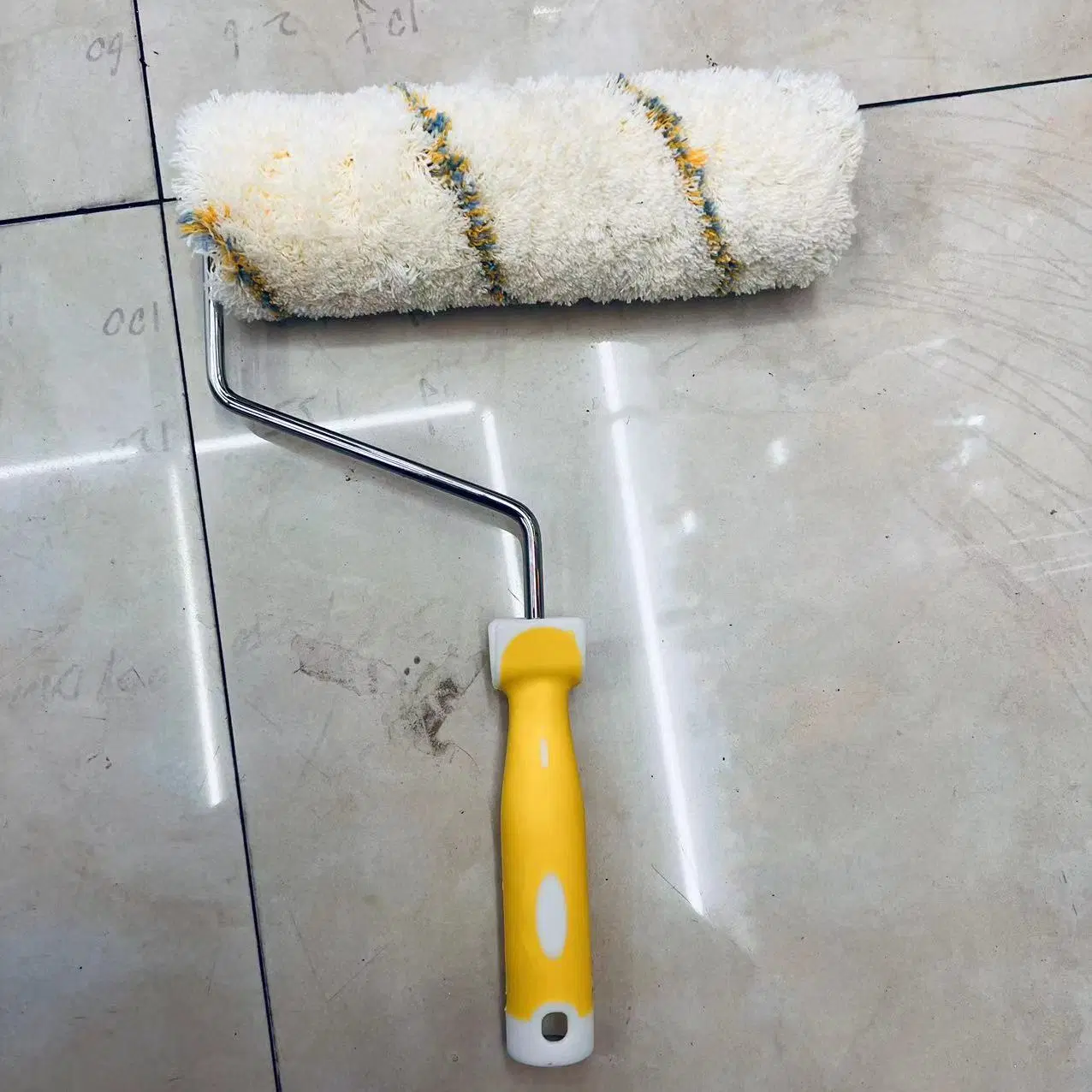 Easy to Use Russian Paint Roller Brush for DIY Projects