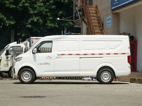 Changan Transyue Star V7EV Pure Electric 82 chevaux Nouvelle énergie Porte coulissante 270 portes 2 places 5 à chargement rapide Km chariot électrique