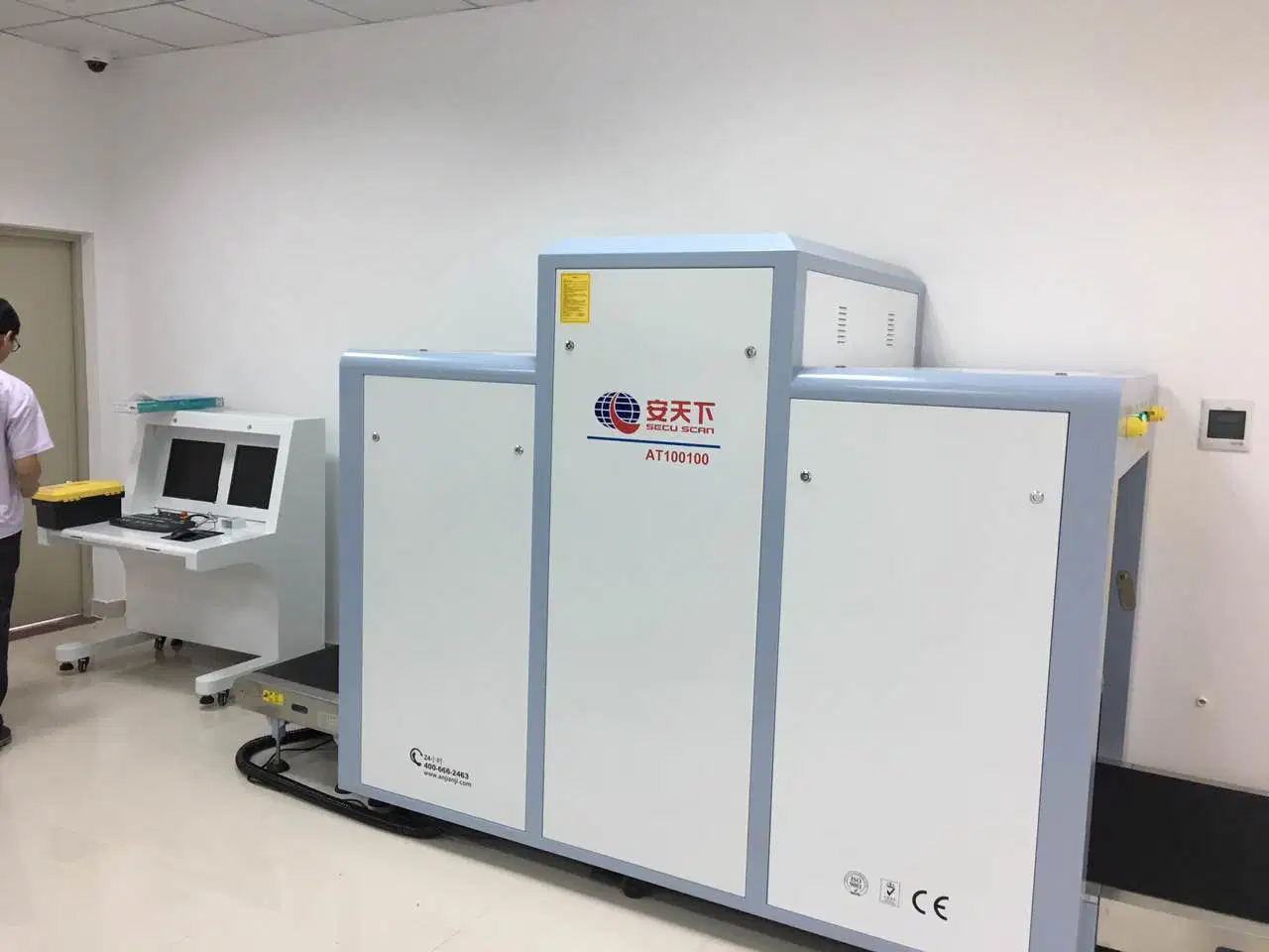 At100100 Big Security X-ray Inspection Machine for Baggage and Luggage Scanning and Screening Suitable for Seaport, Airports