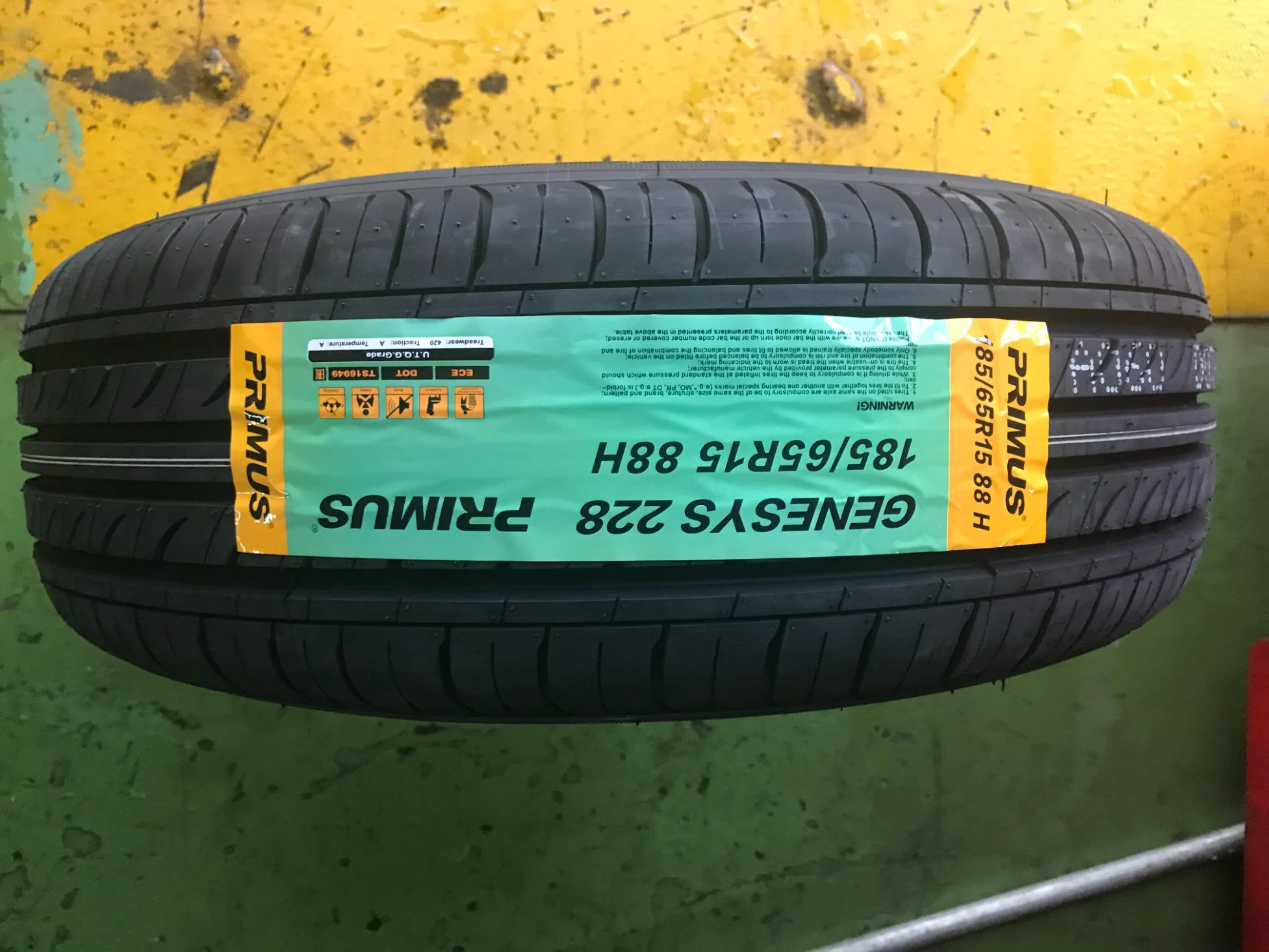 Pneu de carro radial do passageiro econômico do Boso/Windabrand com preço competitivo SUV/AT/Mt/UHP/St/Van/LTR/táxi/inverno