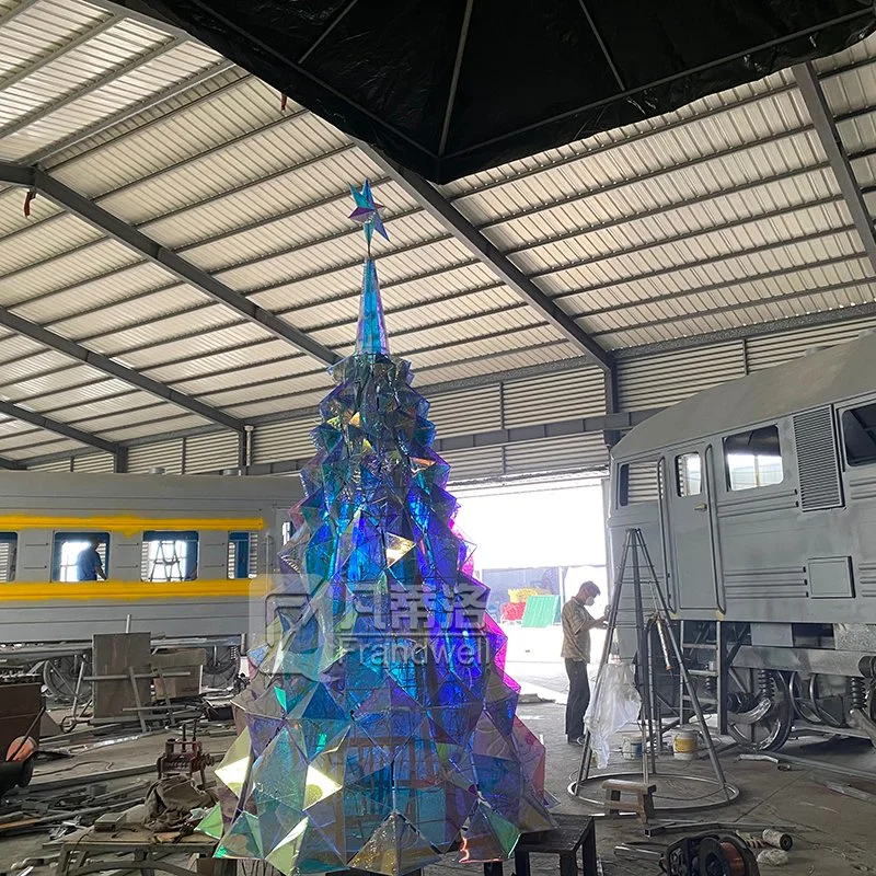 New Design Diamond Xmas Tree PVC Green Outdoor LED Christmas Tree for Christmas Decoration