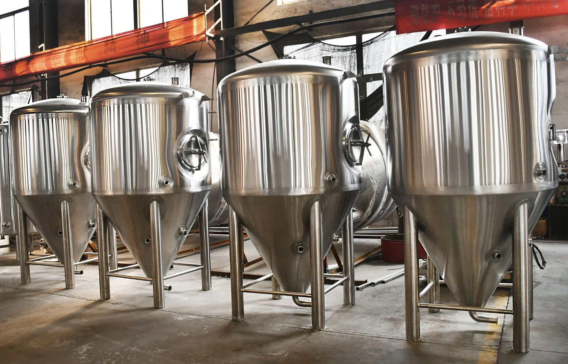 1000L 3 vaso de Calefacción de vapor para el equipo de destilación de cerveza cervecería