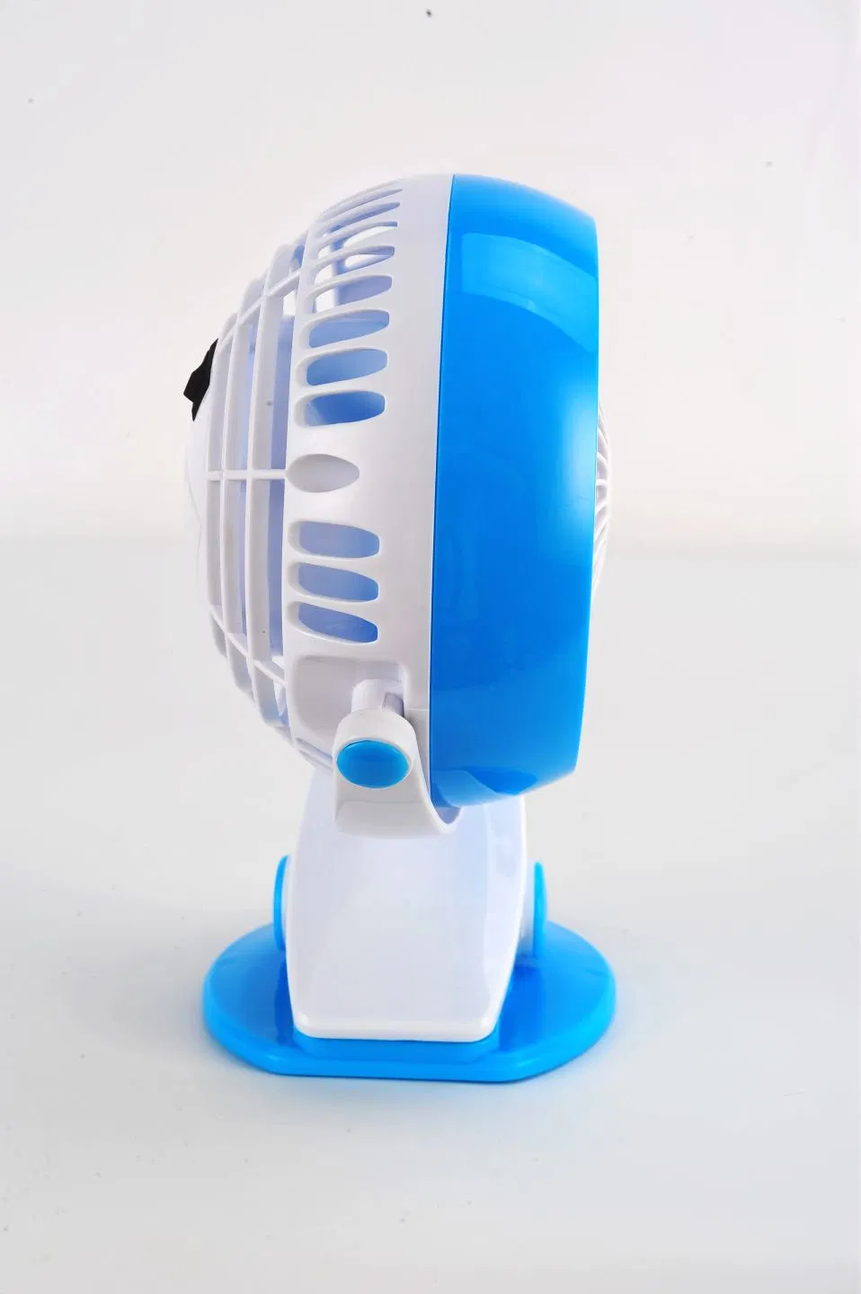 Hot Sale Rechargeable Li-ion Battery DC Clip Fan