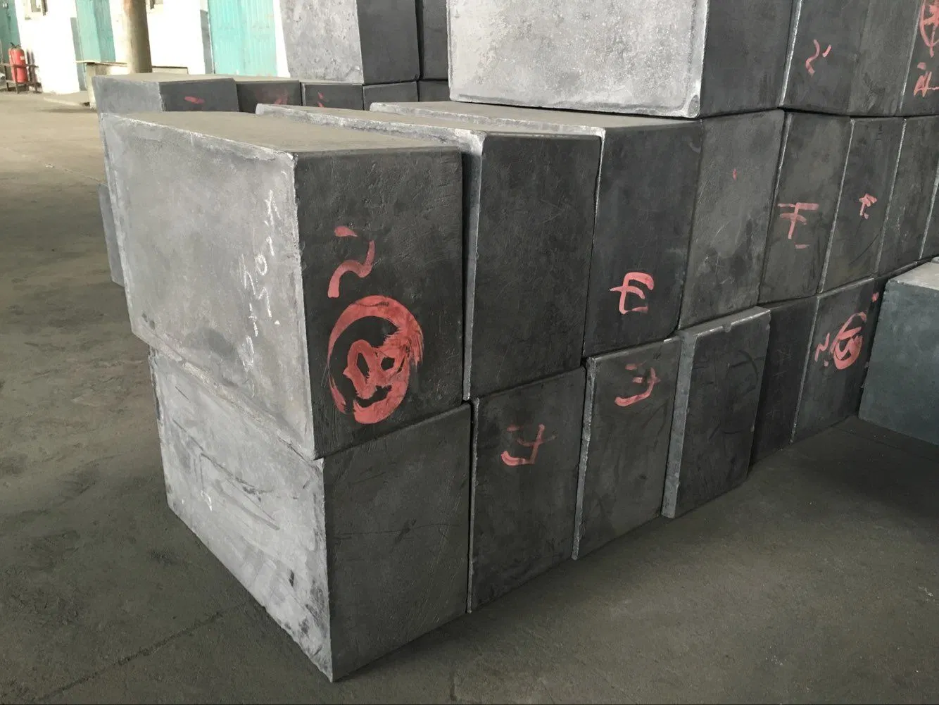 Artificial Graphite Billet Blocks for Mould Making