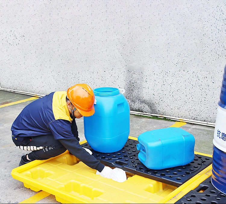 Good Quality Factory Price Anti-Leakage 2 Drum Oil Spill Containment Pallet with Drain for Waster Oil Storage