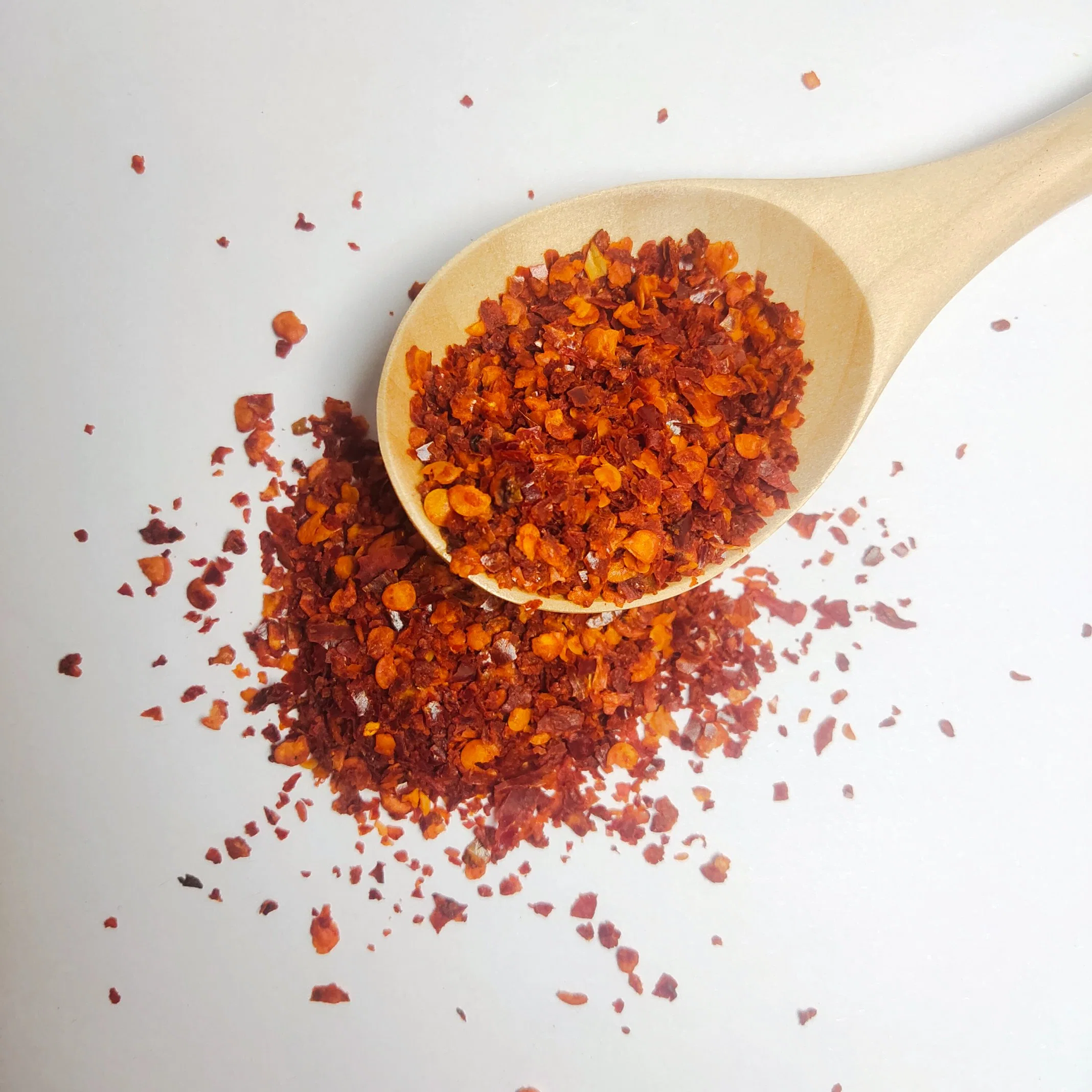 Steam Sterilized Natural Paprika Sweet Factory Hot Red Crushed Chili