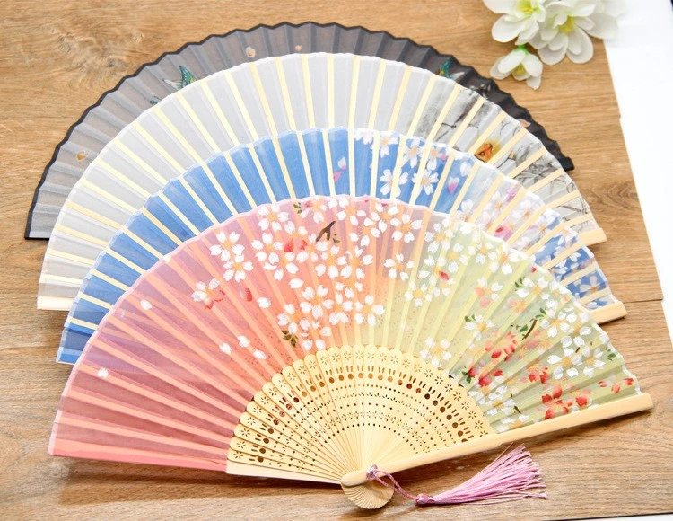 Benutzerdefinierte Papier Hand Fan Bamboo Papier Seide Stoff Doppelseitig Drucken Faltung Hand Held Fan für Party Hochzeit Werbegeschenke