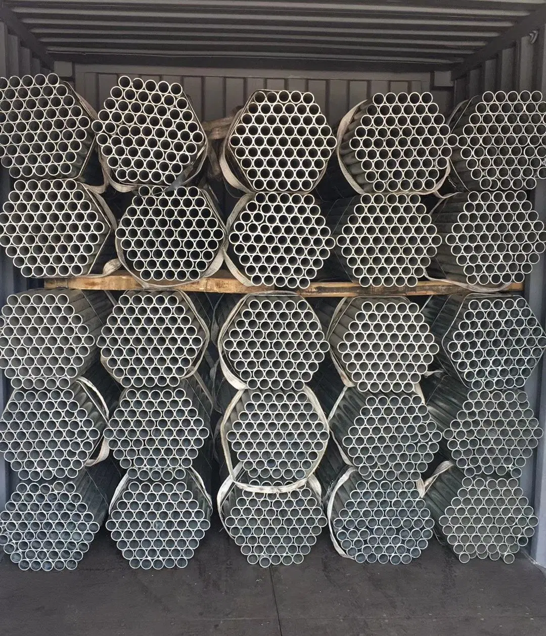 Hot Selling En S355 DN20 2.8mm Thick Galvanized Round Steel Pipe for Petroleum Machinery