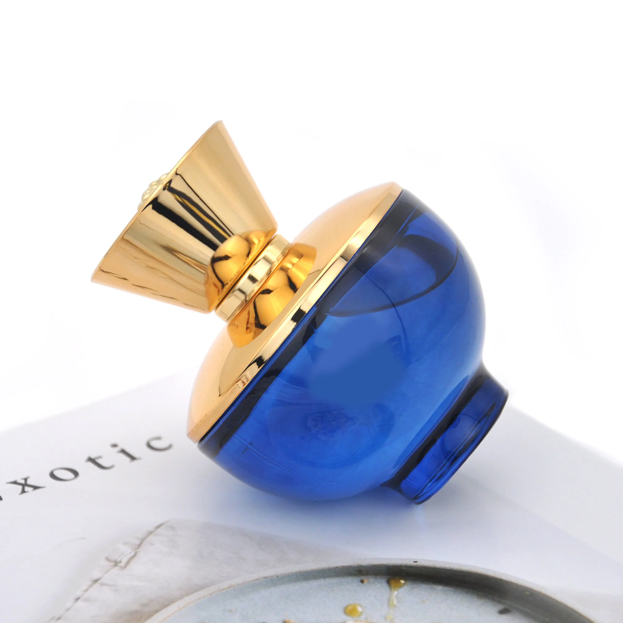 Luxury Magic Lamp Gold Plated Metal Alloy Cap Vitage Fashion Blue Glass Perfume Bottle Skin Care Essential Oil Glass Spray Bottle