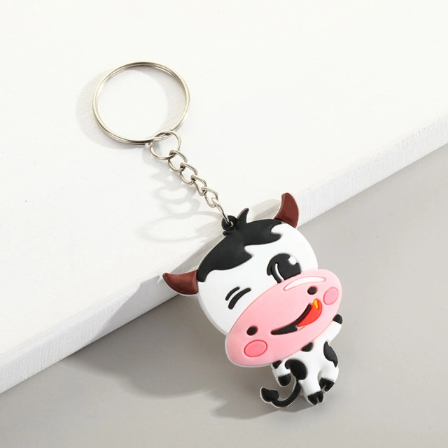 Low MOQ Custom Bag Pendant PVC Soft Plastic Panda Animal Cow Bear Cute Keychain