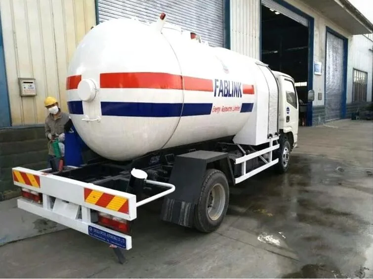 Dongfeng 4X2 5.5cbm Gas Tank 2.3t LPG Tanker Truck