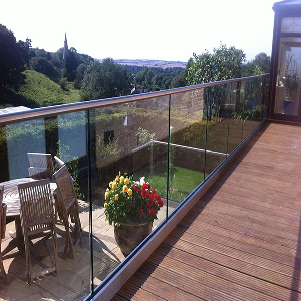 U Channel Glass Railing System with 316stainless Steel Handrail Outdoor