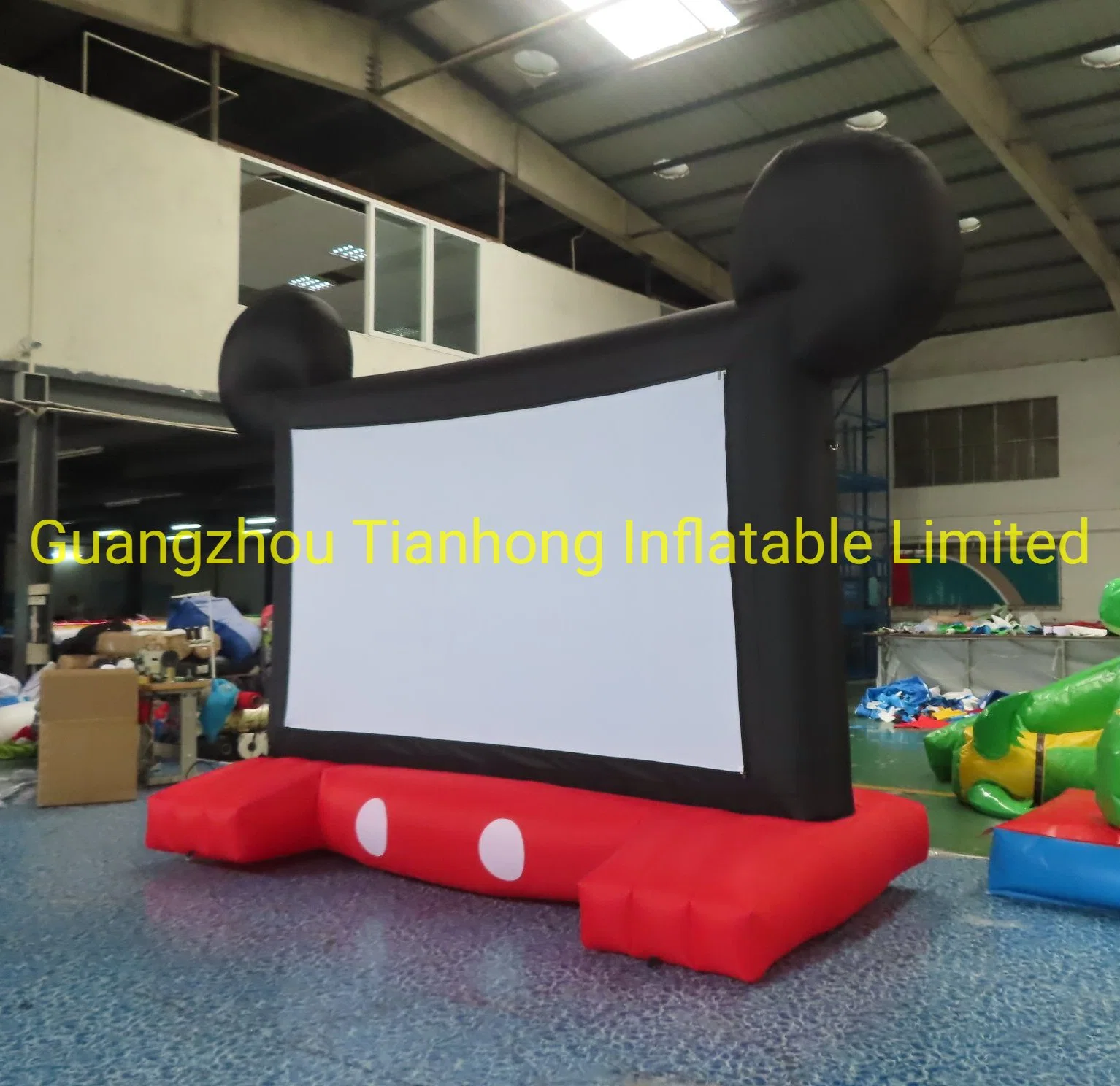 Avec frais de livraison à domicile Écran de cinéma portable gonflable Mickey 3.6X2.6m