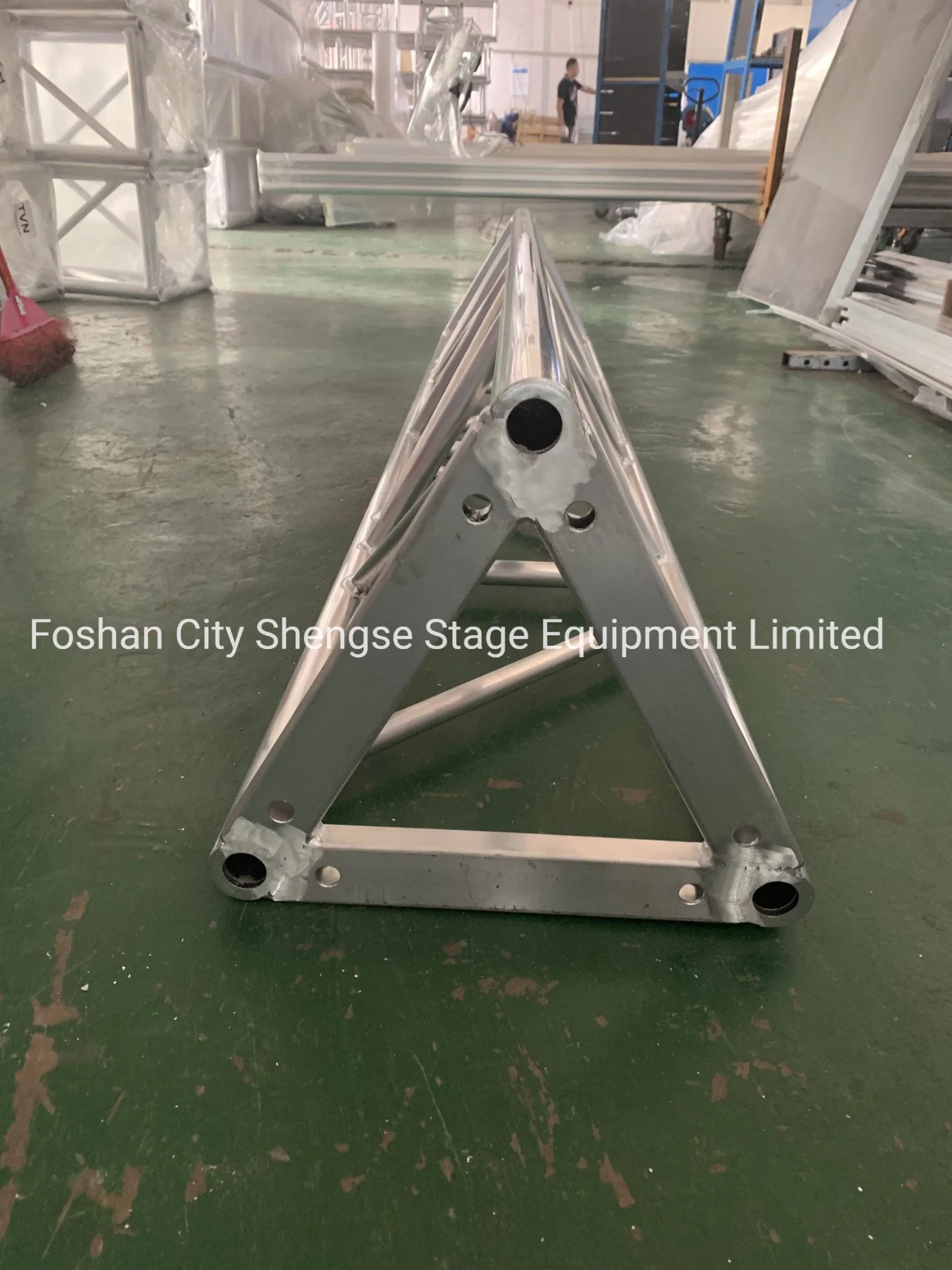 OEM/ODM Assemble Stage Trade Show Booth Building Golden Color Arc Bolt Aluminum Triangle Truss with Flat Adapter for Public Address Display