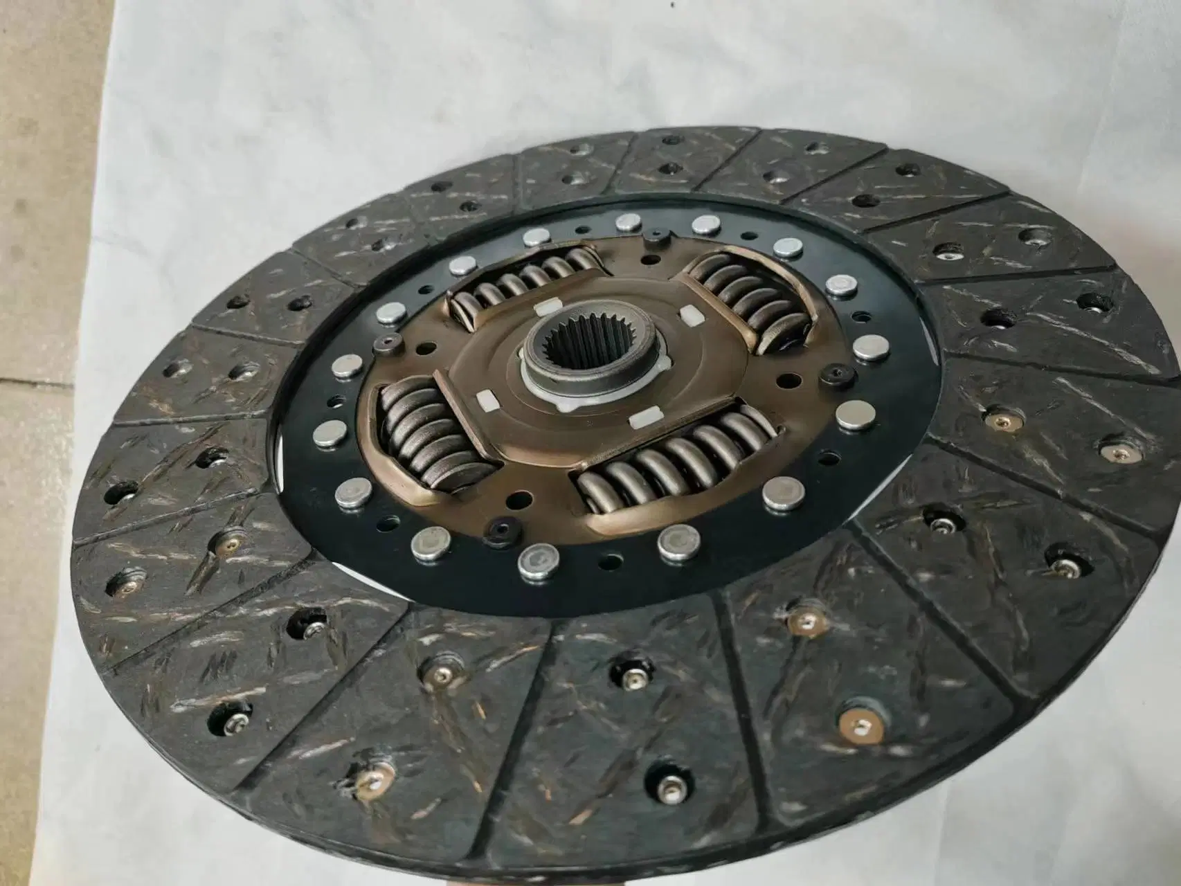 265mm 1 1/8"-10n OEM No 1878004447 Manufacture Produces Wholesale/Supplier Clutch Disc for Jeep Car Clutch Spare Parts