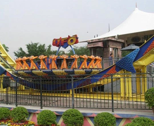 Parque infantil al aire libre montaña rusa Kaile Flying Saucer Stimulator Amusement Equipment