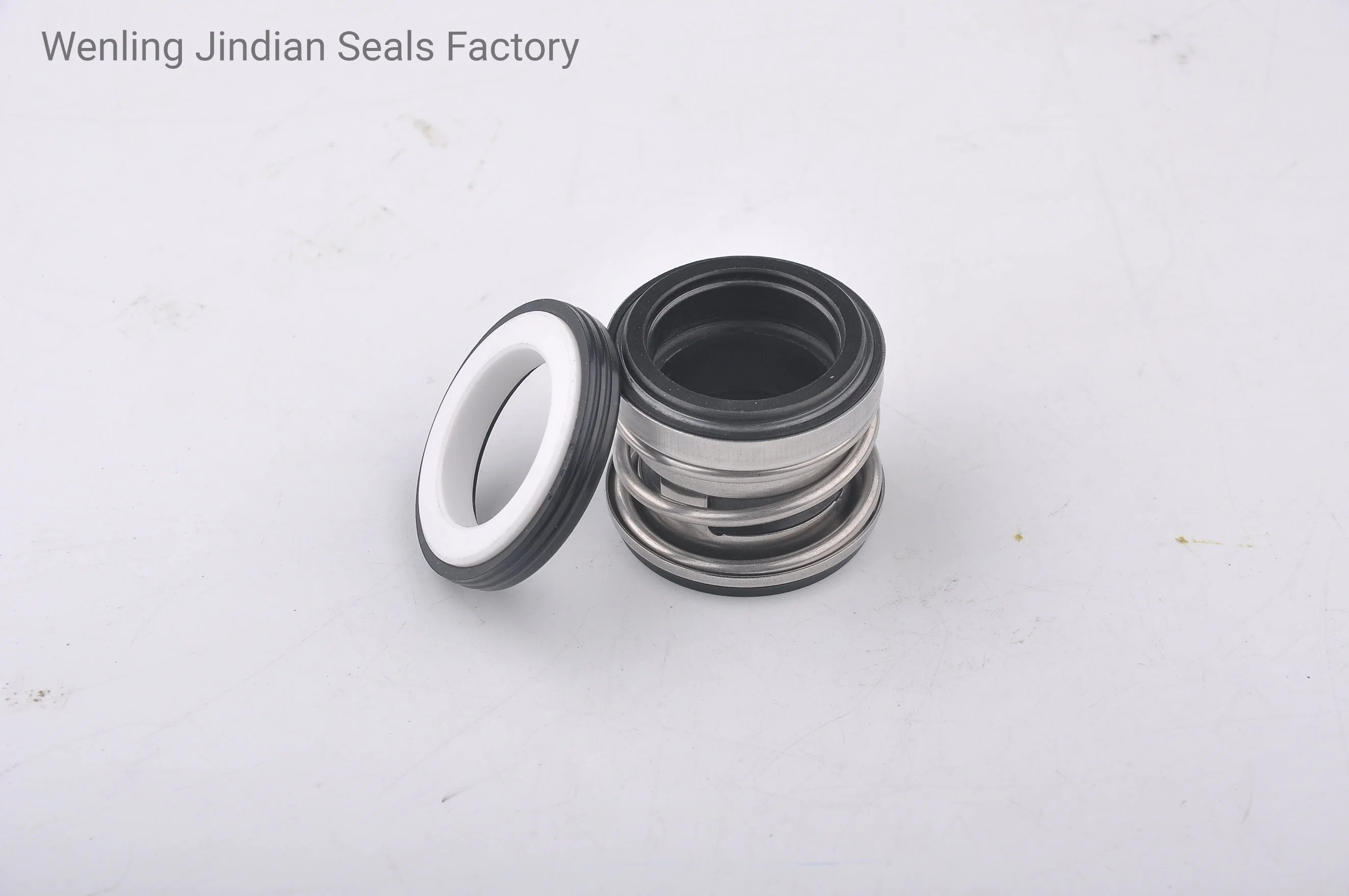 Light 104-18 Carbon Graphite Silicon Carbide Fluororubber Pump Mechanical Seal