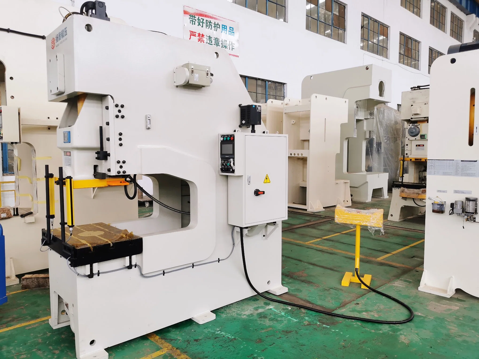Metal Coil Sheet Forging Automation Punching Press Including Servo Decoiler Straightener Feeder Machine