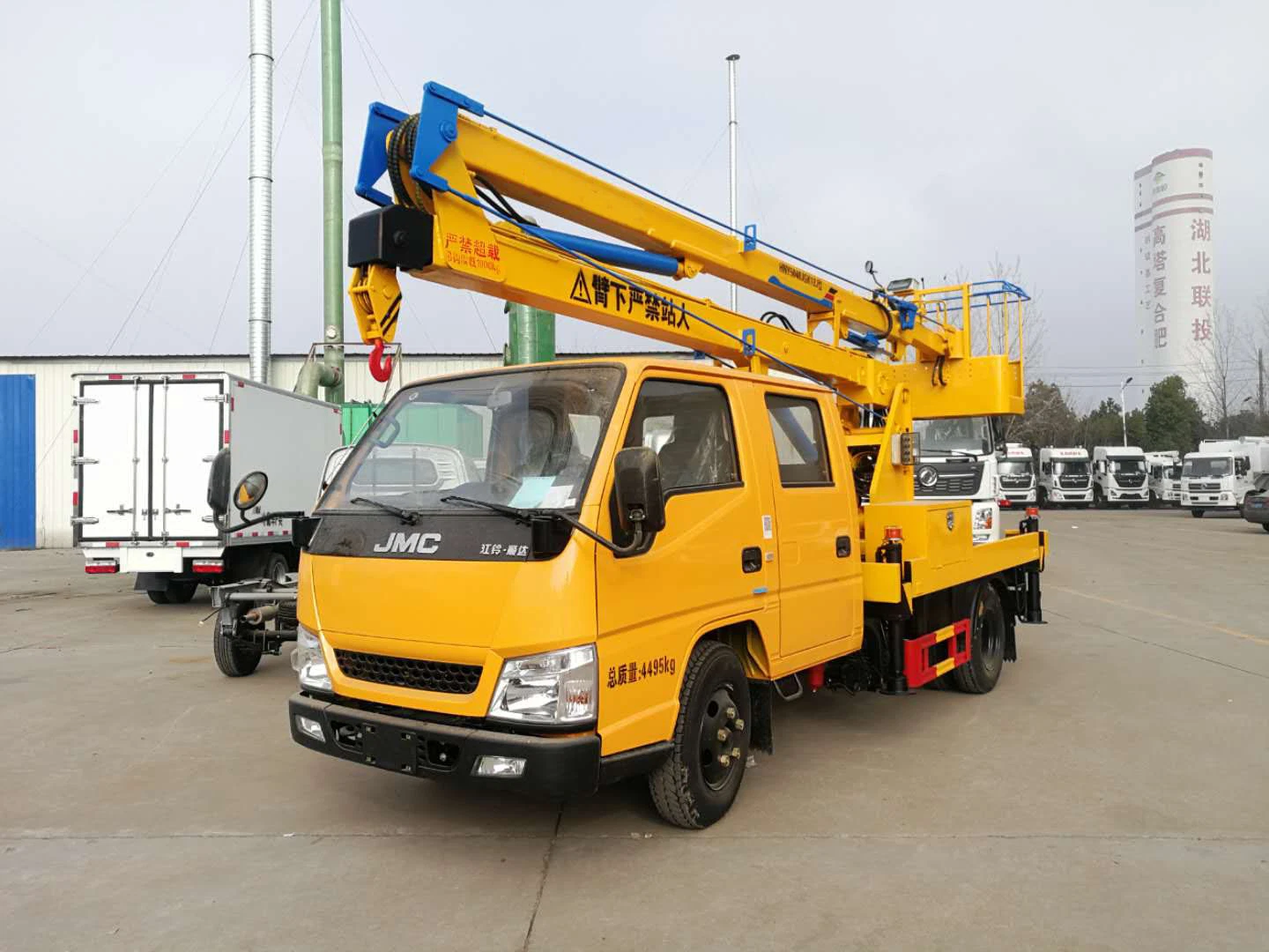 JMC 13m Hydraulische Cage Truck 16m Arbeitseimer Kirsche Kommissionierer Über Dem Lkw