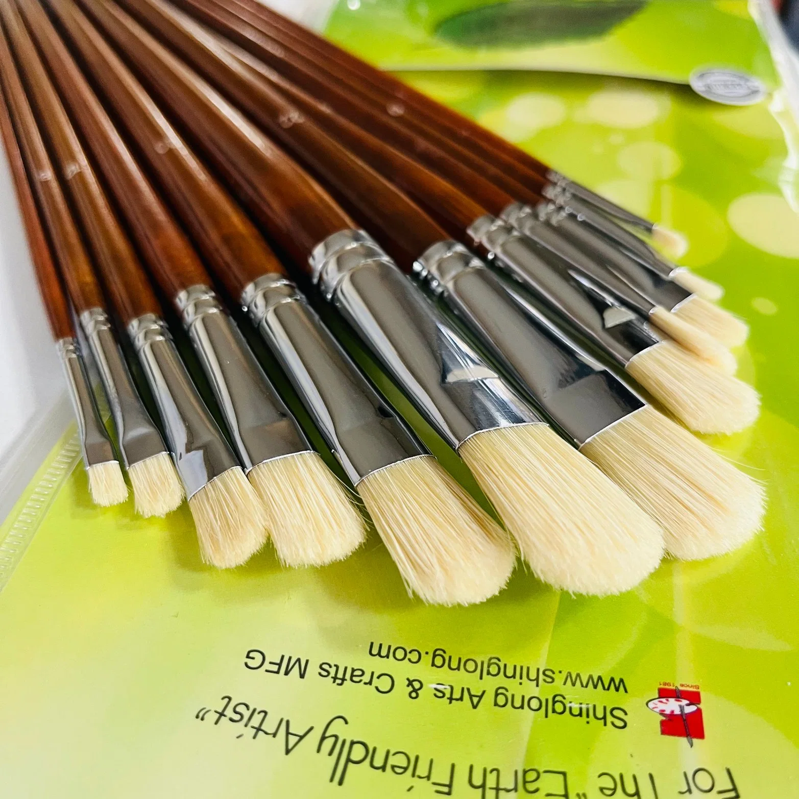 Bristle Filbert Artist Paint Brushes Wooden Handle Oil Painting Brush