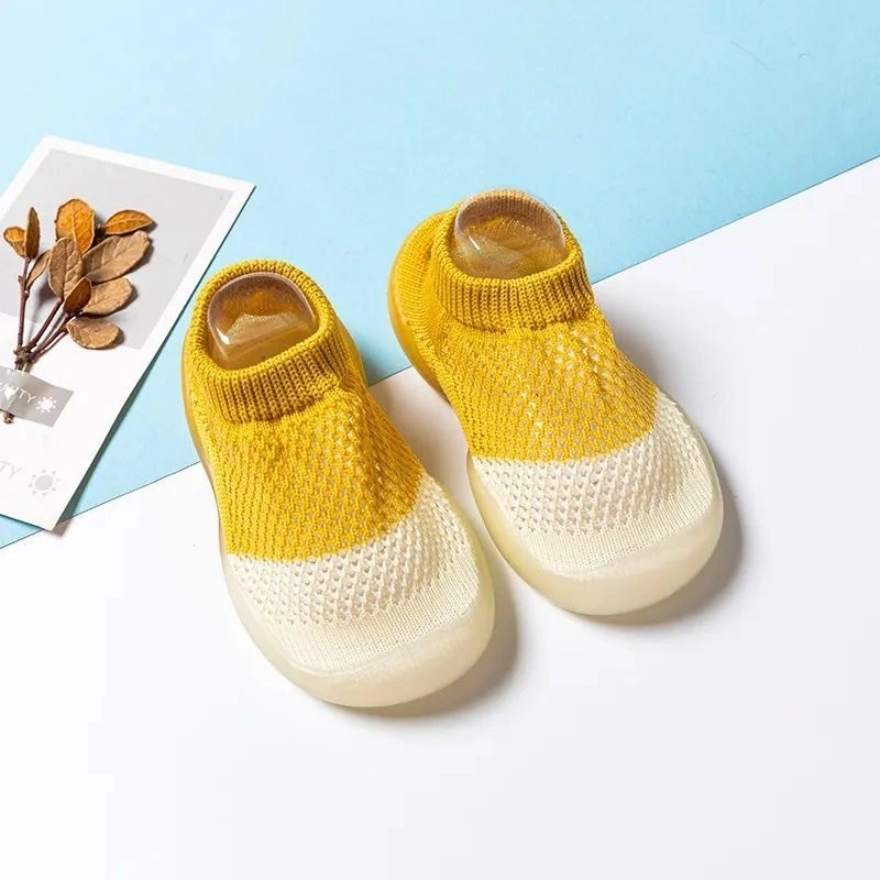 2023 New Design Summer Soft Breathable Shoelace Baby Indoor Sock Shoes Gift Kids Indoor Sandals