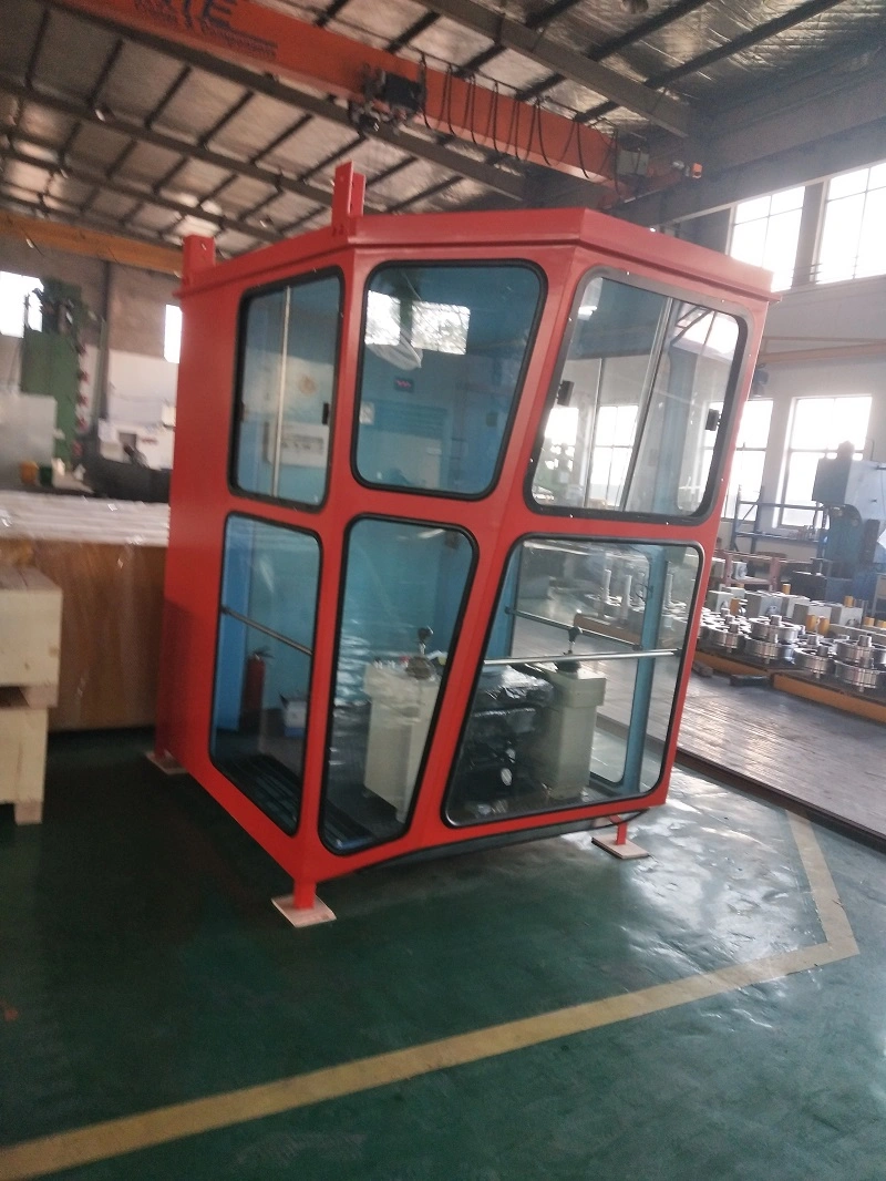 Ntc Crane Cabin/Control Console Seats and Control Box Are Mounted on a Swivel Base