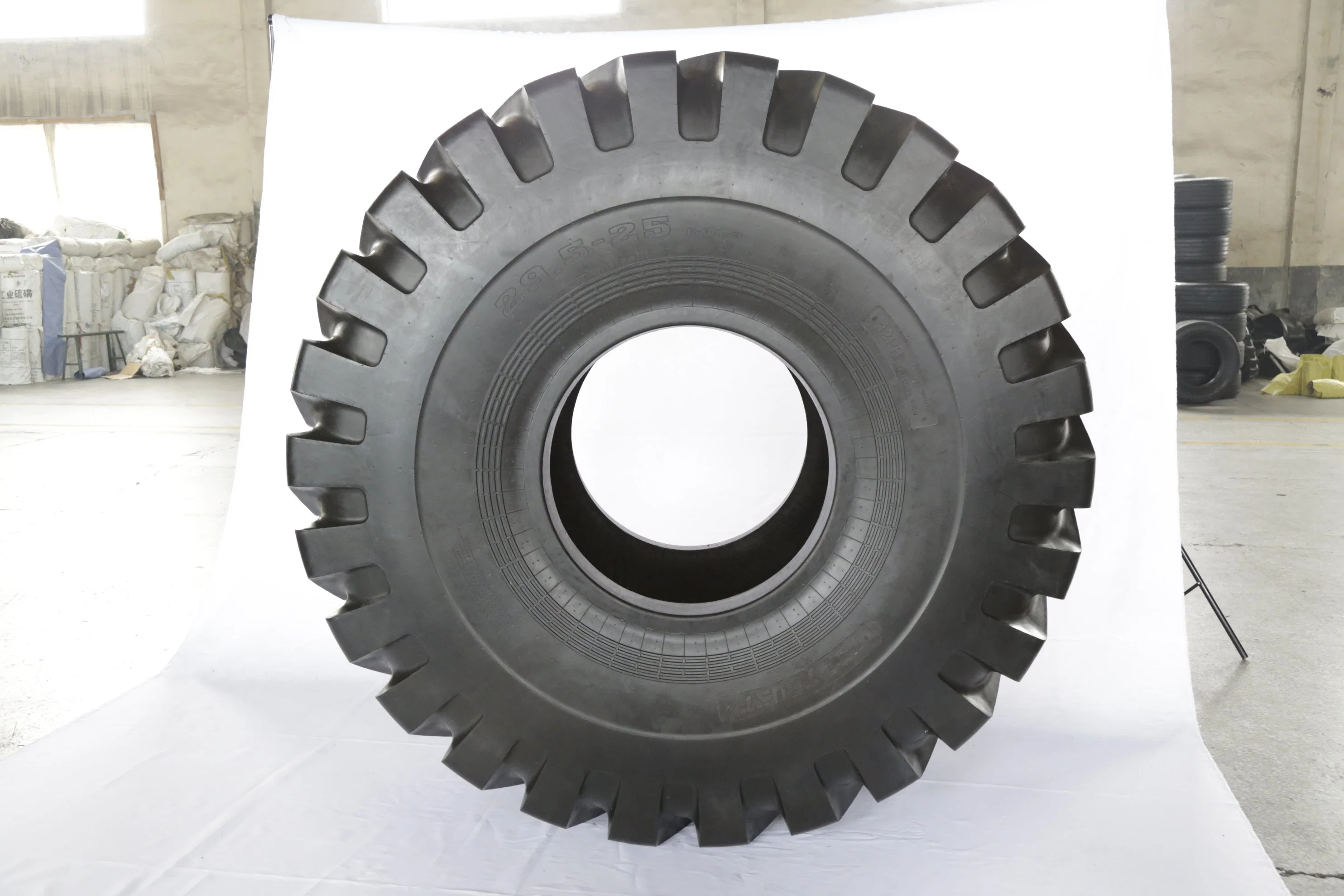 High quality/High cost performance  L-3 Pattern with Size 17.5-25 OTR Tyre, Loader Tyre