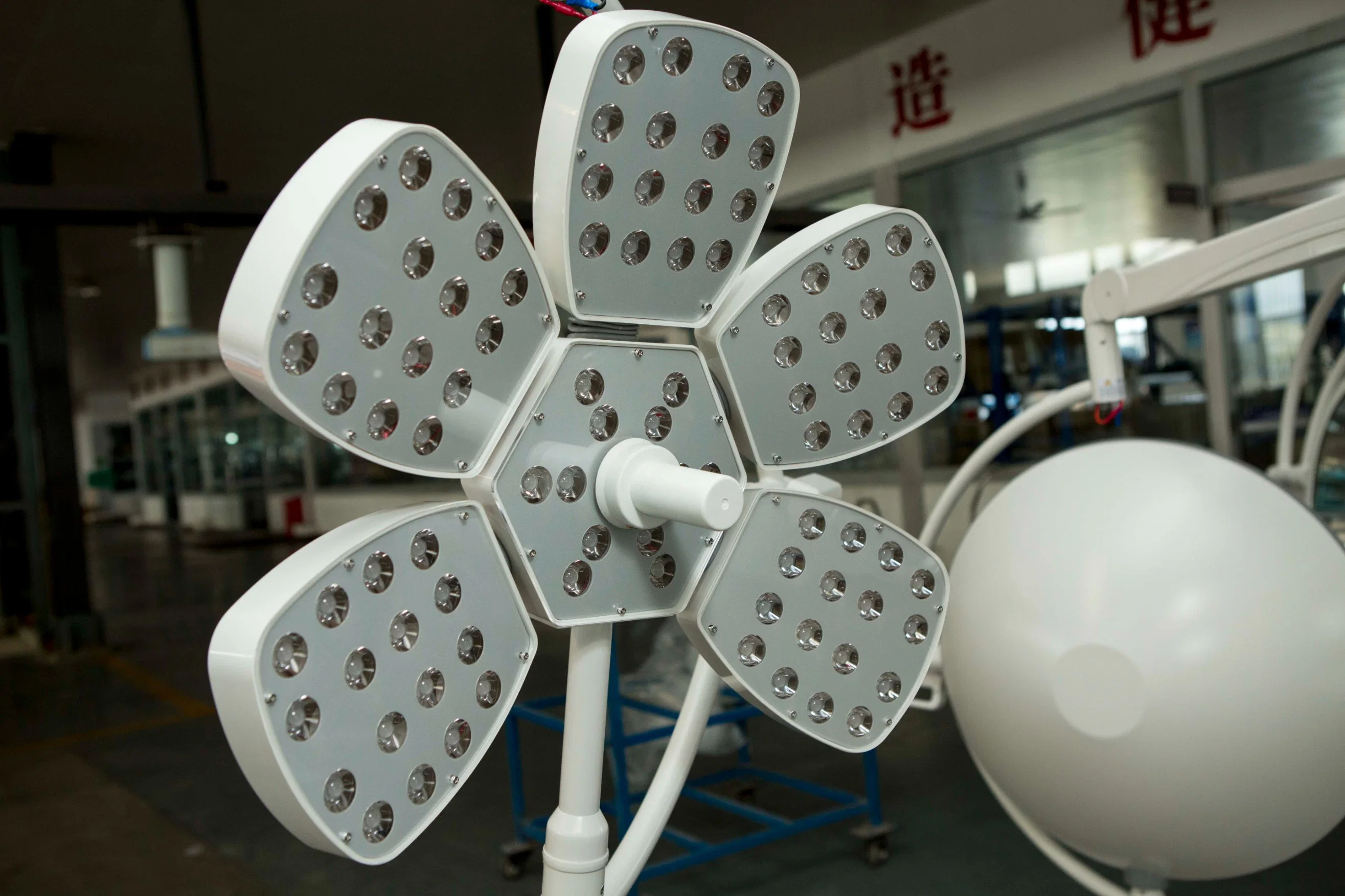 Hospital Ceiling Type Double Heads Surgical Lamp Medical Operation LED Ot Light Doctor Lamp