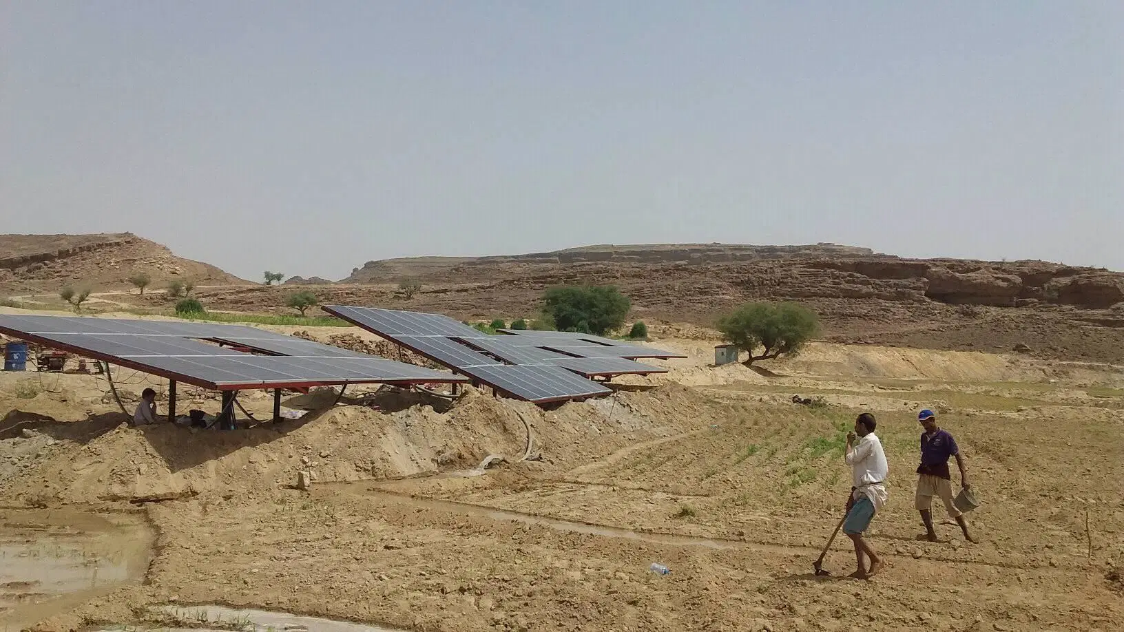 El Bedford Strong DC de calidad de controlador de bomba fuera de la red inversor solar