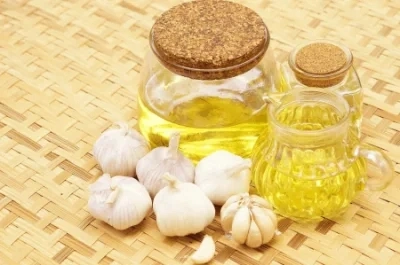 High quality/High cost performance  Natural Plant Extracted Sythetic Garlic Oil for Medicine