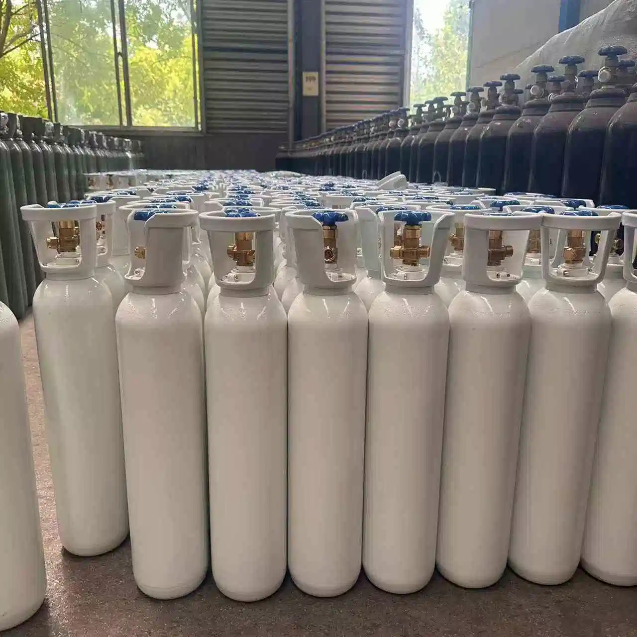 Price of Oxygen Gas Plant High Pressure Oxygen Cylinder Gas Sale From China