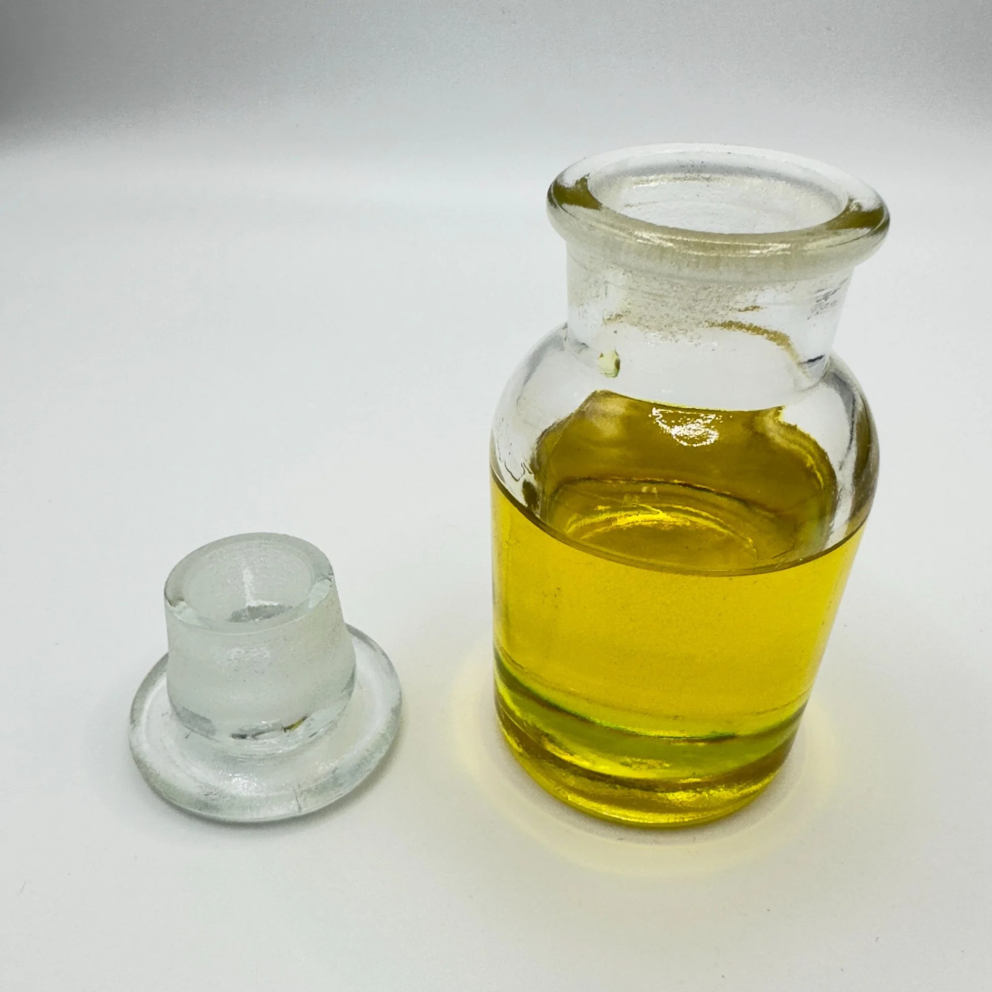 High Purity Pharmaceutical Grade Vitamin a /Retinol/Vitamin a Palmitate Oil