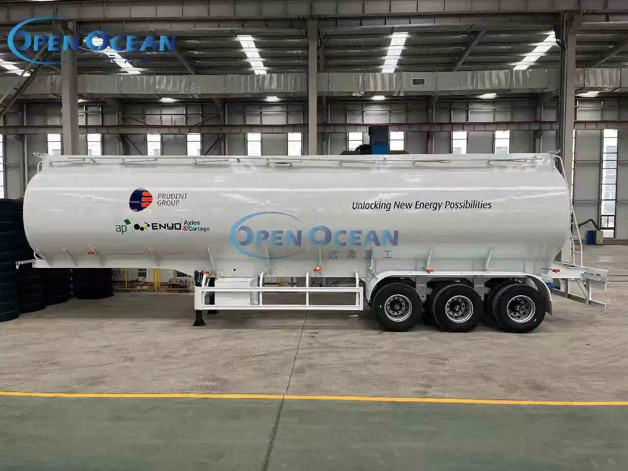 28000 Liters Stainless Fuel Tank Semi Trailer Chemical Tanker Truck Acidic Liquid Tanks Trailer for Sale