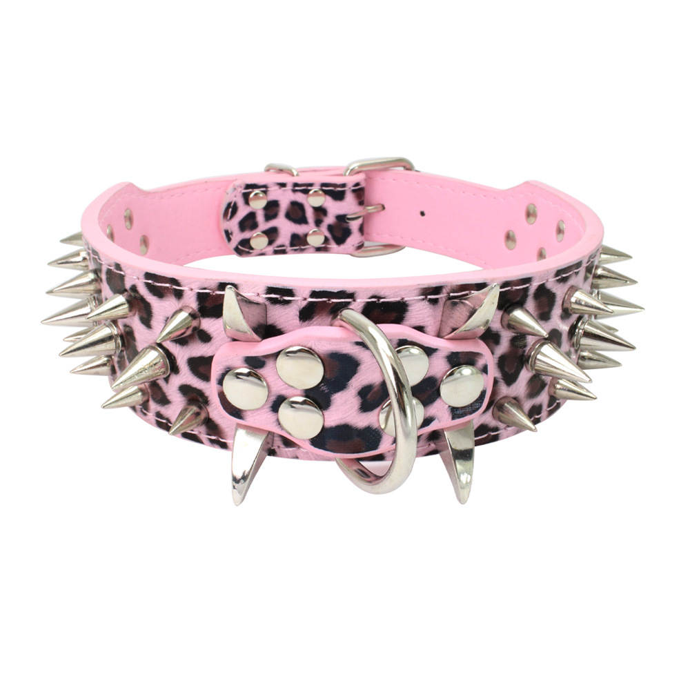 Perro tracción con collar de mascotas anti Bite Rivet