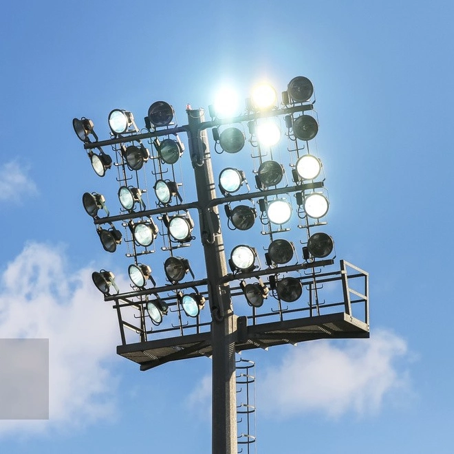 Stade Spotlight / Projecteur d'inondation en acier galvanisé / Mât d'éclairage solaire en métal / Poteau lumineux avec prix d'usine