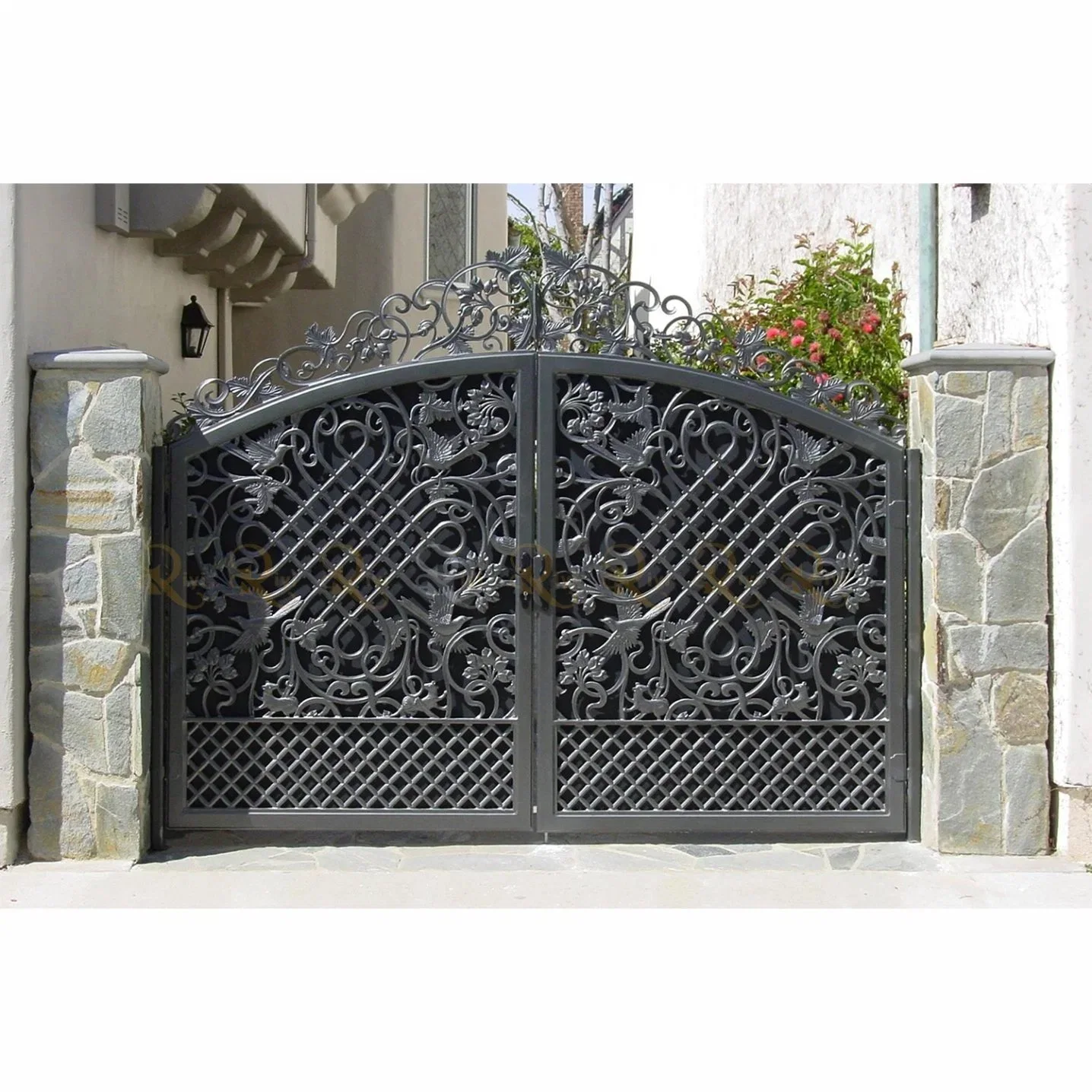 Golden Color Designs Aluminum Steel Sliding Door Main Wrought Iron Gate for Homes with Driveway