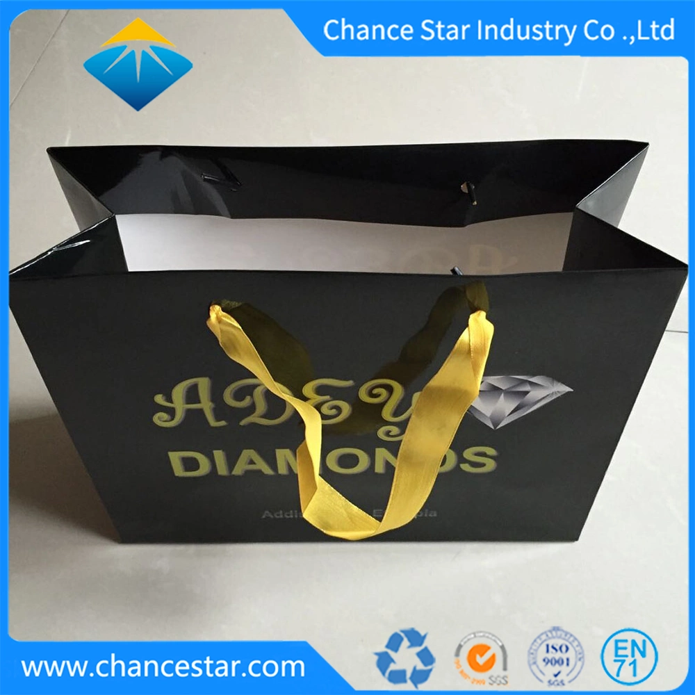 Custom White/Black Paper Shop Bags Packaging Bags with Handle