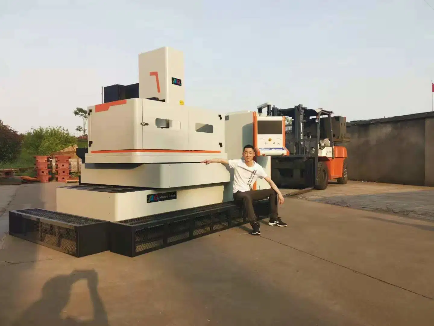 CNC آلة القطع Wire EDM أدوات الماكينة Bq1080 للمعدن التفريز