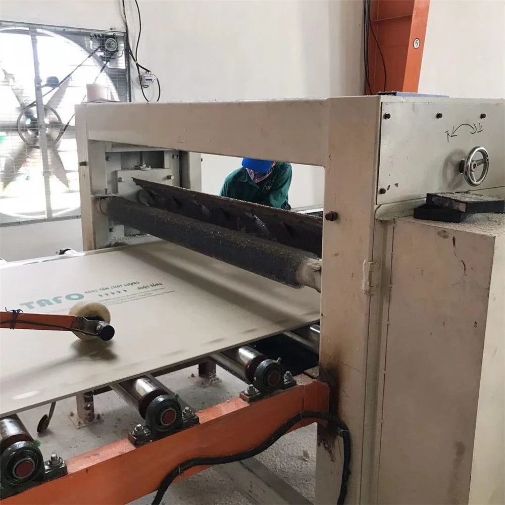 Machine de fabrication de plaques de plâtre pour la construction d'usines en Chine