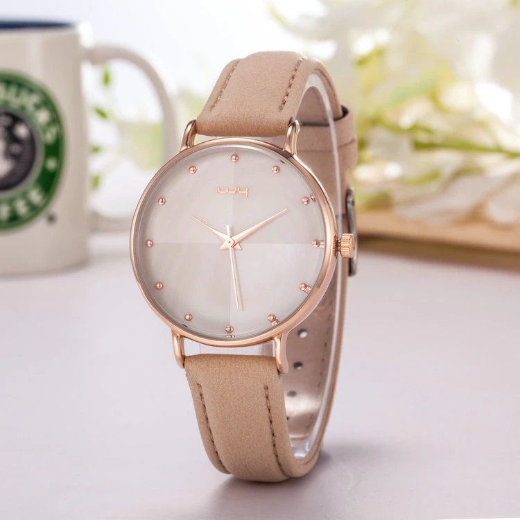 Leather Strap Alloy Watch Wholesale/Supplier Fashion Woman Watch (WY-113E)