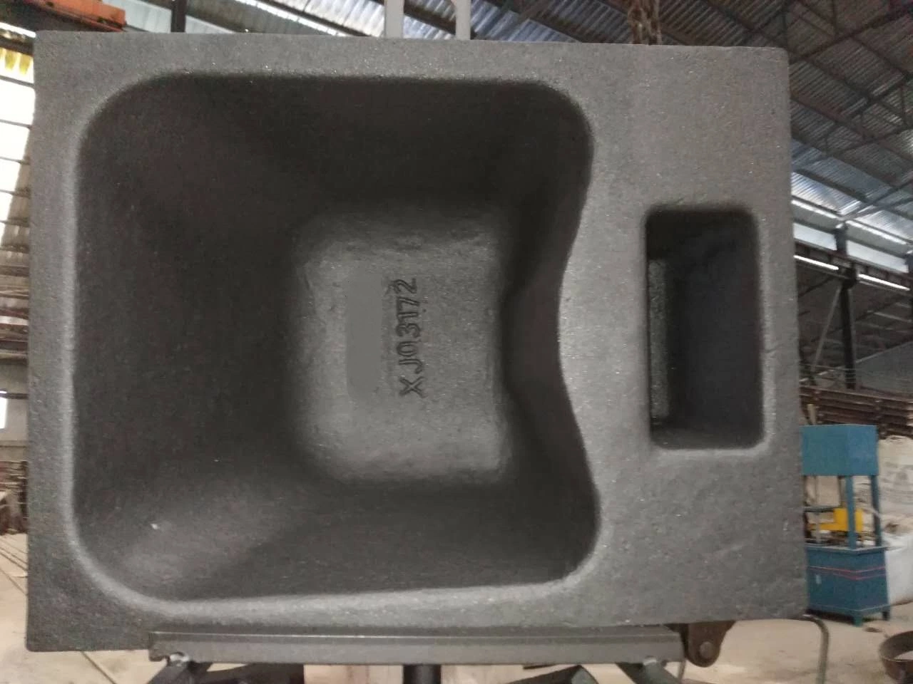 Casting Steel Bollard (C 20)