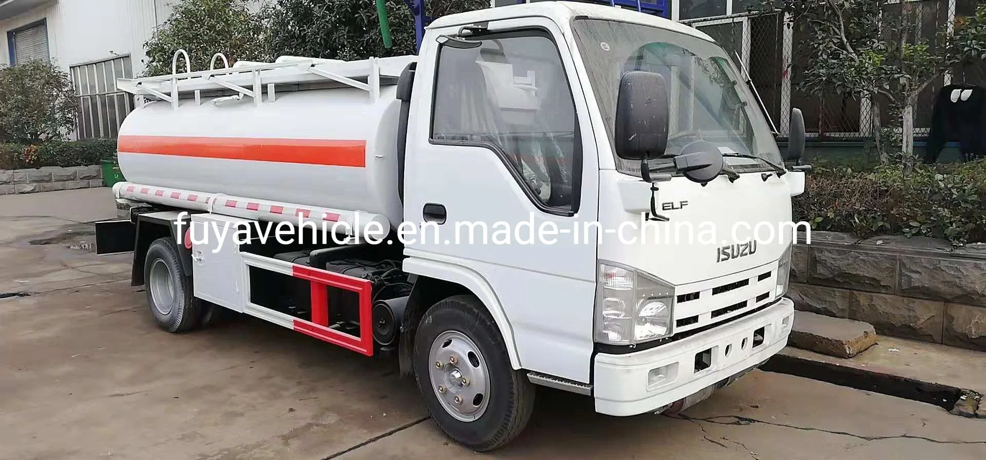 Japanese Brand Isuz 5000 Liters 5 Cbm 7000 Liters Fuel Tanker Truck for Refueling