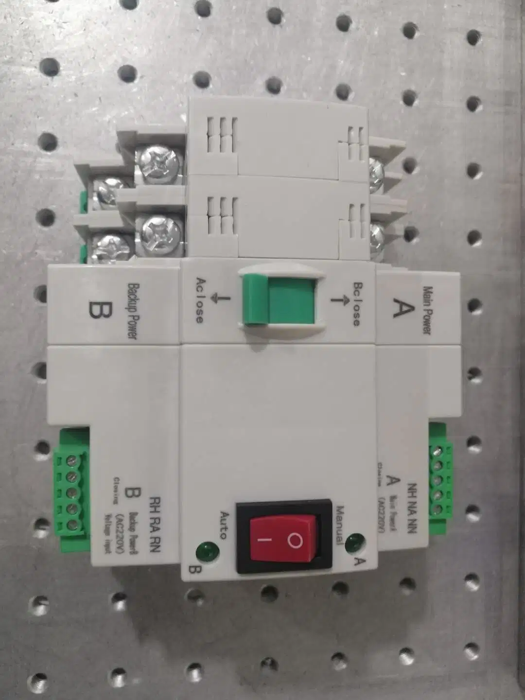 New Design Snq1-63r 2p /4p-63A DIN-Rail Mounted Type Double Power Source Automatic Transfer Switch