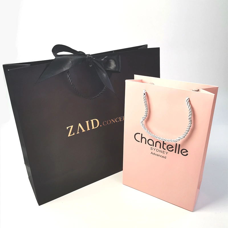 Customized Branded Logo Luxury Black Paper Apparel Packaging Gift Shopping Bag Paper Bag