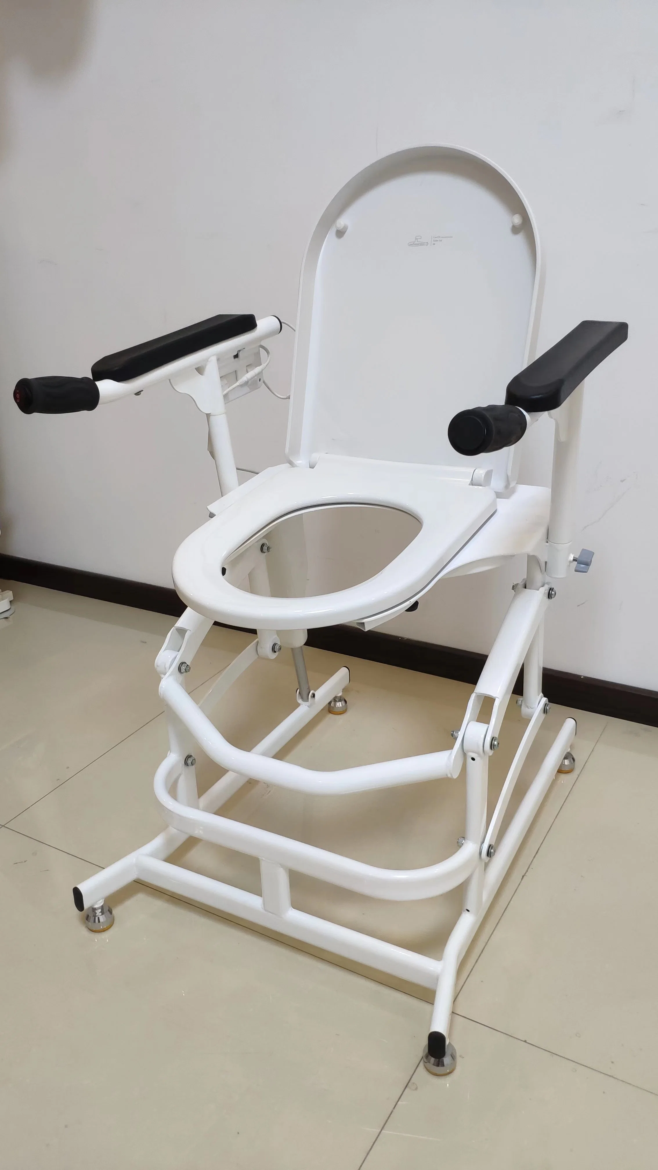 Manual Medical Fold Powder Coating Steel Transport Commode Wheelchair with Bedpan