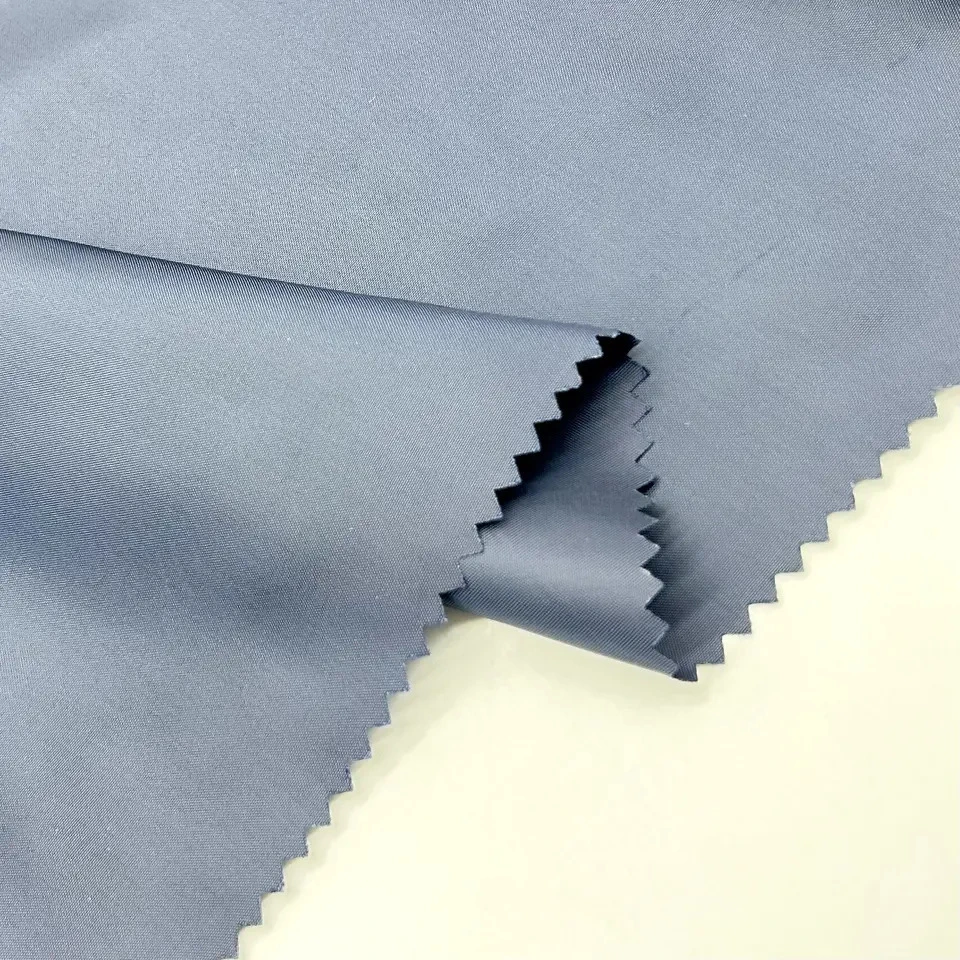 300T 100% poliéster Taffeta Poly Twill Forro con impermeable, PA PU Coating, uso para la moda de vestir Shell