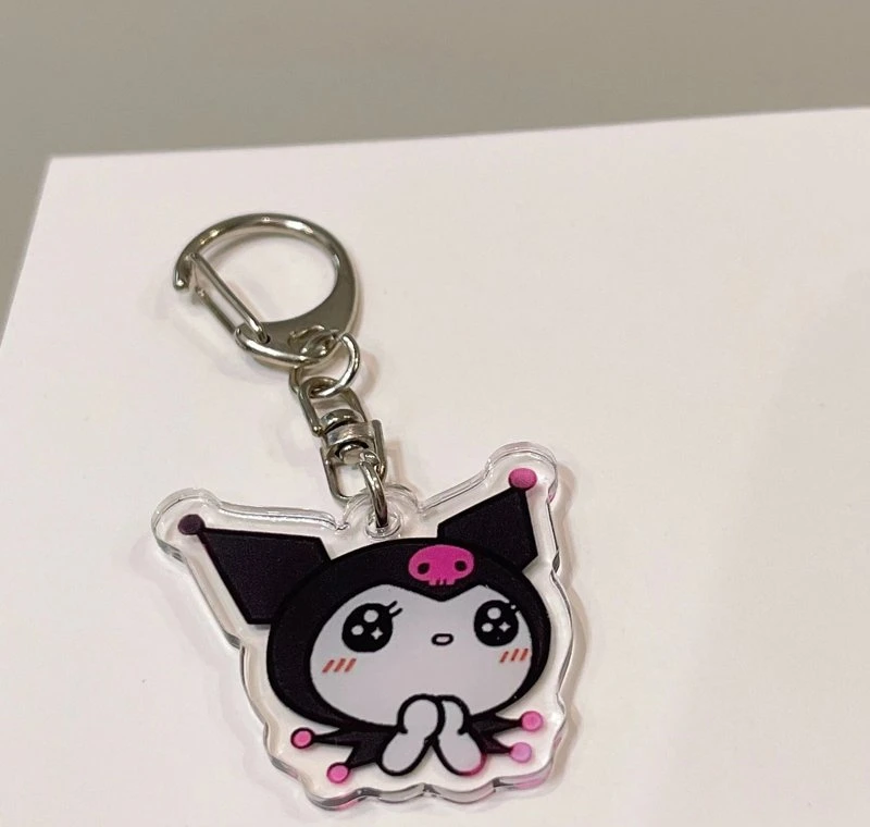 Ruunjoy Cartoon Kuromi Acrílylic Keychain Pendant anime Kawaii Doll Accessories Ornamentos de mochila Car Key Kawaii para criança brinca com o presente para casais